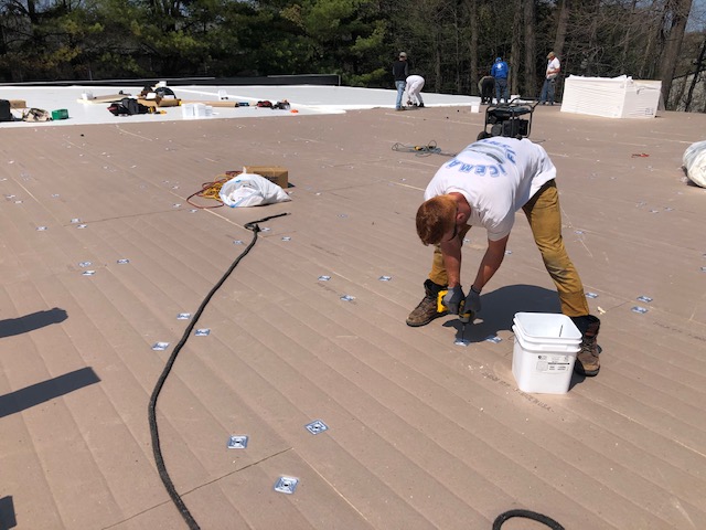 new-commercial-roofing-contractor-installation-maryland